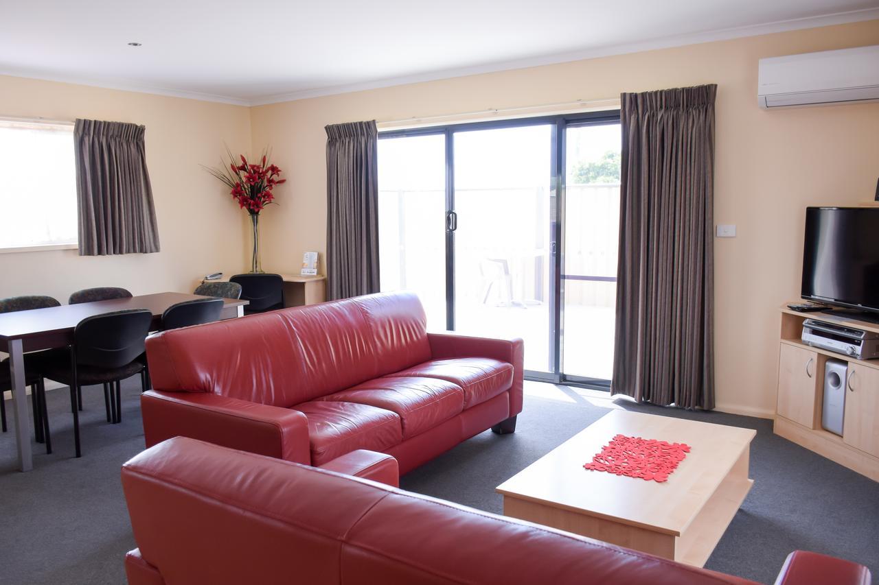 Beachway Motel Алверстон Экстерьер фото